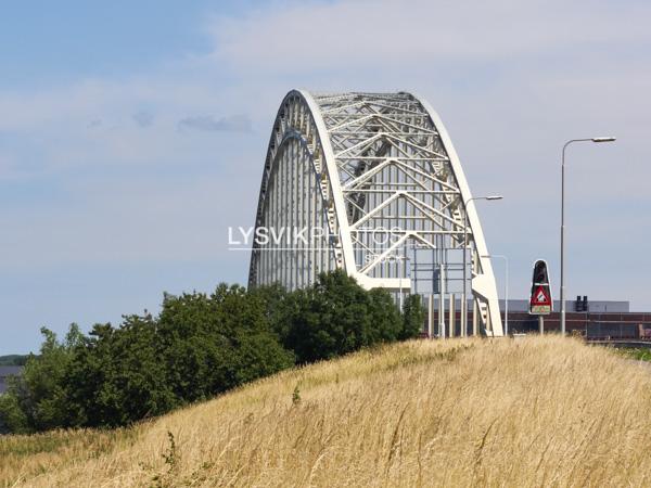 Stalen boogbrug Alblasserdam [00930803]