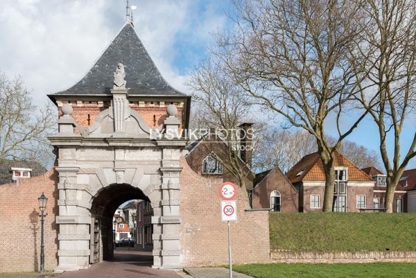 De Veerpoort is een 17e-eeuwse poort van Schoonhoven [1000294]