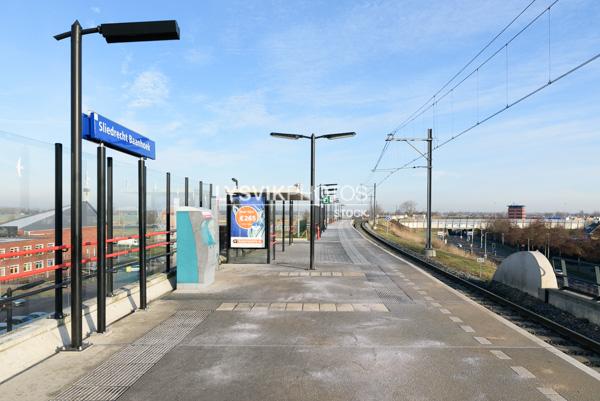 Perron station Sliedrecht Baanhoek Merwedelingelijn [00994172]