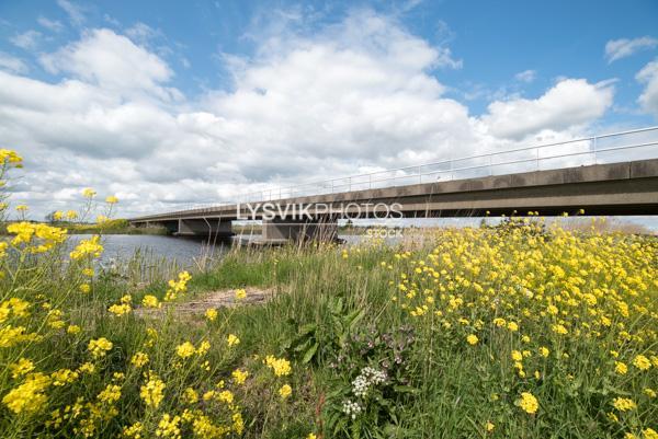 Brug waar de Nieuwe Zijdseweg over over het riviertje de Groote of Achterwaterschap loopt.