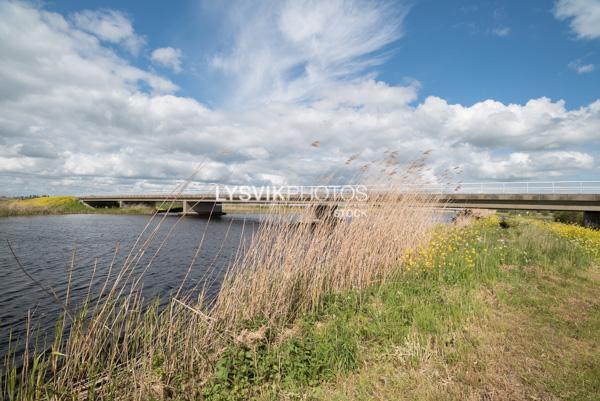 Brug waar de Nieuwe Zijdseweg over over het riviertje de Groote of Achterwaterschap loopt.