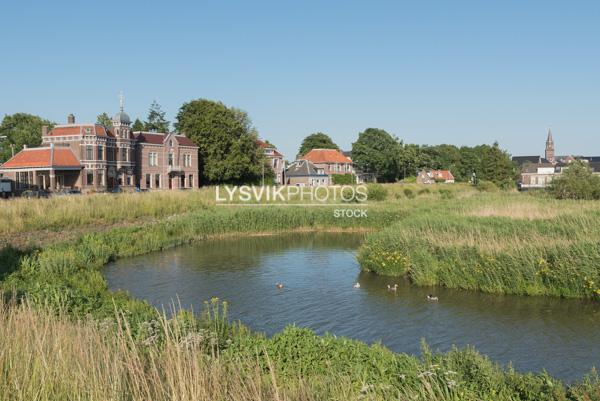 Historische woningen aan Cortgene [01103488]