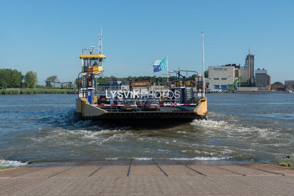 Veerpont tussen Streefkerk en Bergambacht [01103437]