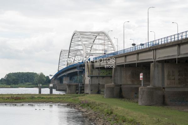 Merwedebrug bij Gorinchem [01106910]