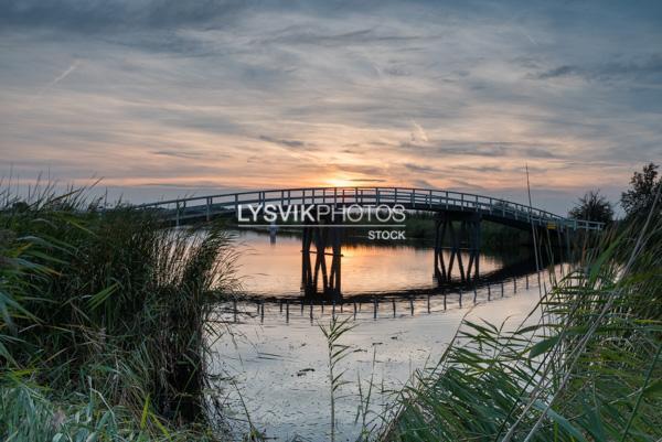 Zijdebrug bij zonsondergang [01109280]