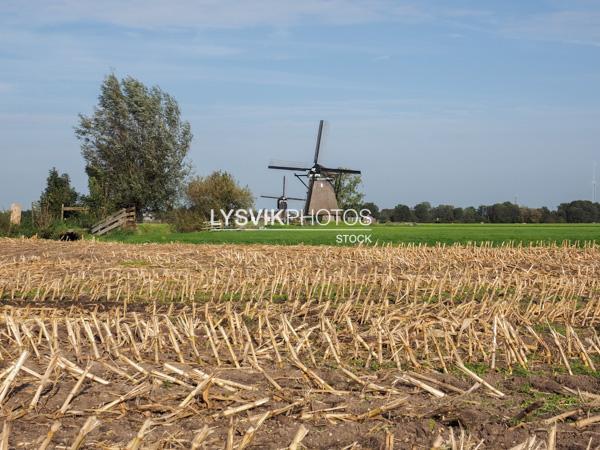 Achtkante molen in Streefkerk [01110438]