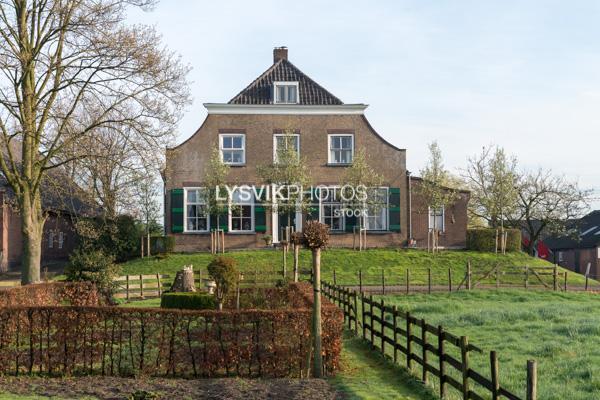 Monumentale boerderij Noordzijde 58 Oud-Alblas