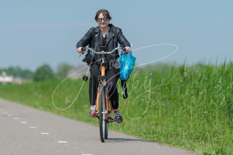 Toerist op fiets D8E0033104