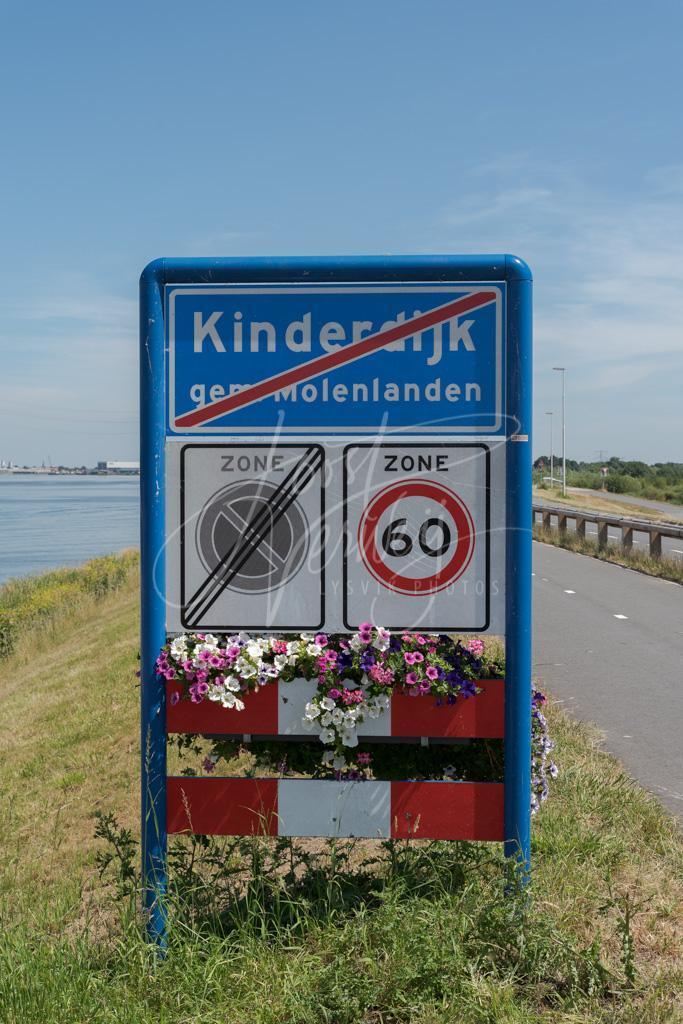 Plaatsnaambord Kinderdijk D8101846