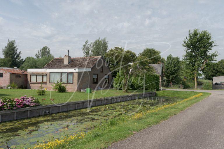 Woning Kooiweg 1 in het buurtschap De Kooi D8101964