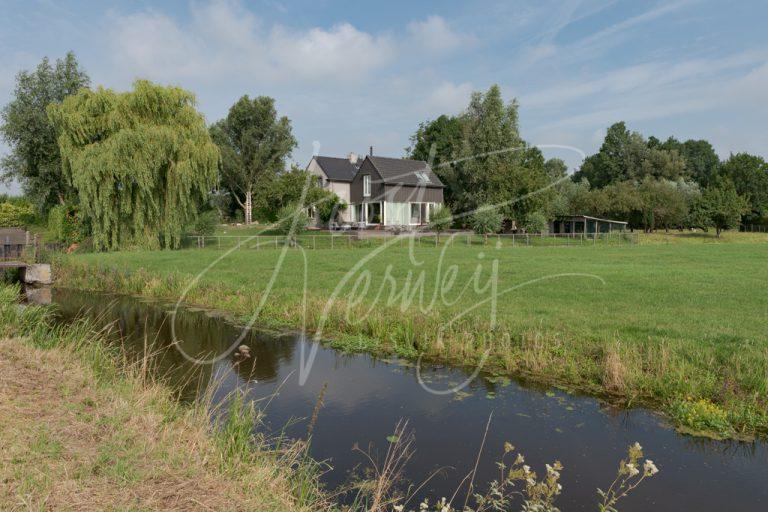 Woonhuis in buurtschap Kooiwijk in Oud-Alblas D8102067