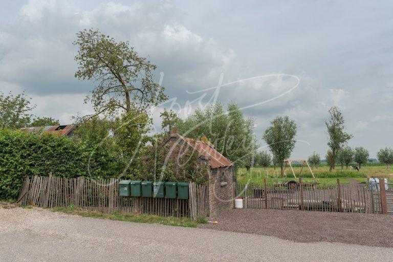 Postbussen in het buurtschap Minkeloos D8102015