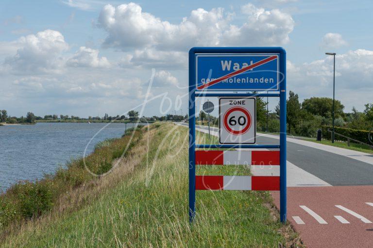 Plaatsnaambord Waal D8102392