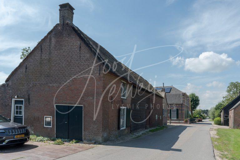 Boerderij uit de 18e eeuw in Pinkveer D8102714