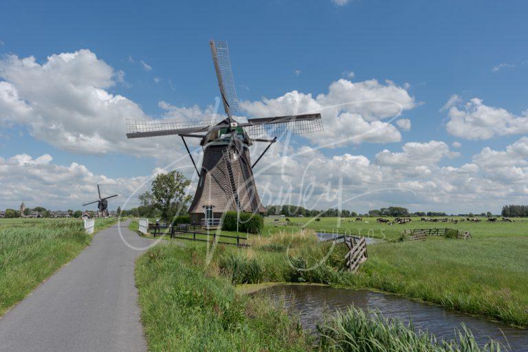 Achtkante molen in Streefkerk