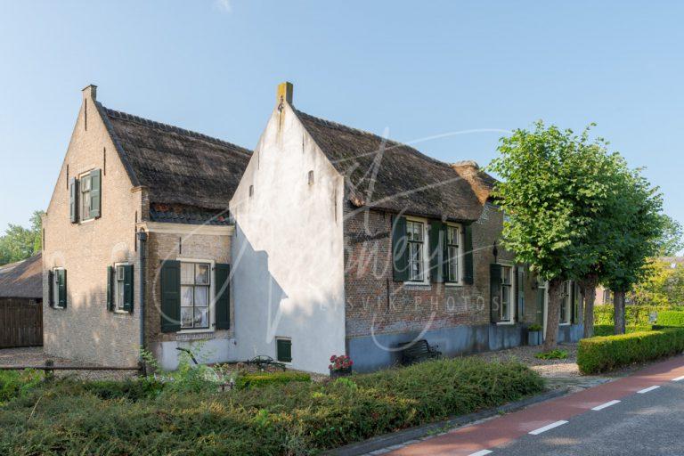 Monumentale boerderij Graafdijk-Oost Molenaarsgraaf D8102563