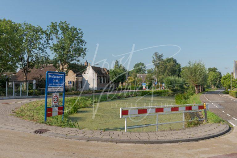 Plaatsnaambord Molenaarsgraaf – Vuilendam D8102570