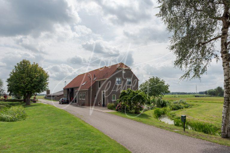 Boerderij aan de Neerpolderseweg D8102966