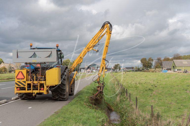 Schoonmaken van sloten D8103741