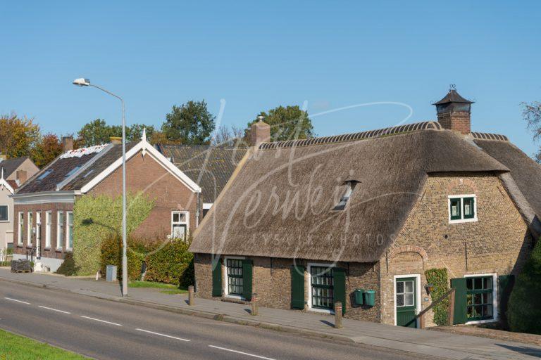 Monumentale boerderij aan de Oost Kinderdijk 303 D8104247