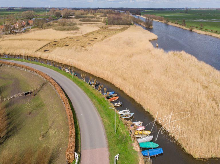 Afgemeerde bootjes bij Zouweboezem D00585