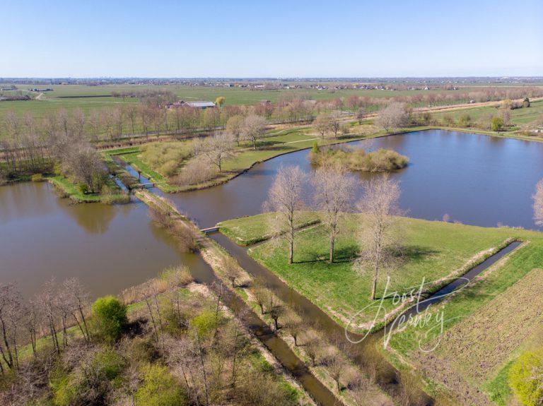 Luchtfoto Slingelandse Plassen