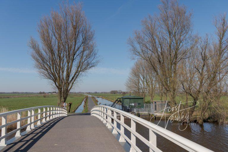 Nieuwe brug in Donkse Laagten D8106395