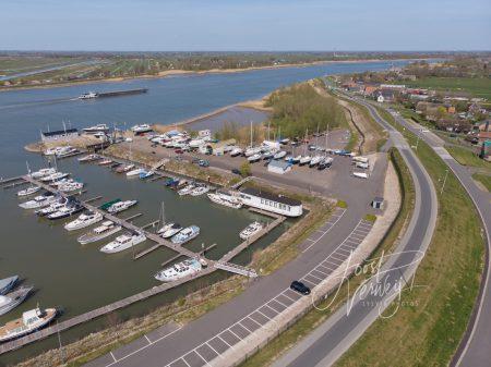 Luchtfoto jachthaven Liesveld