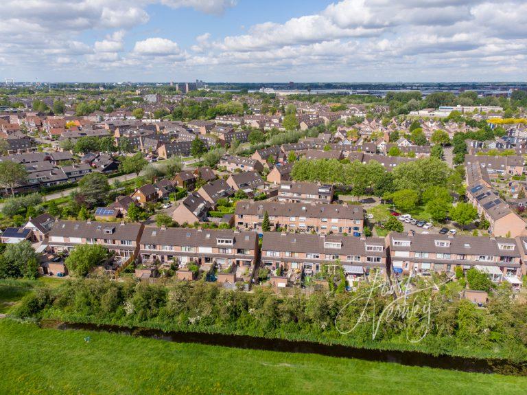 Luchtfoto wijk Molenvliet in Papendrecht