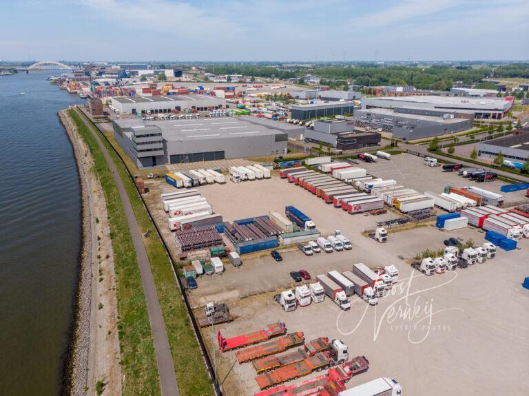 Luchtfoto truckparking Braanker Logistics