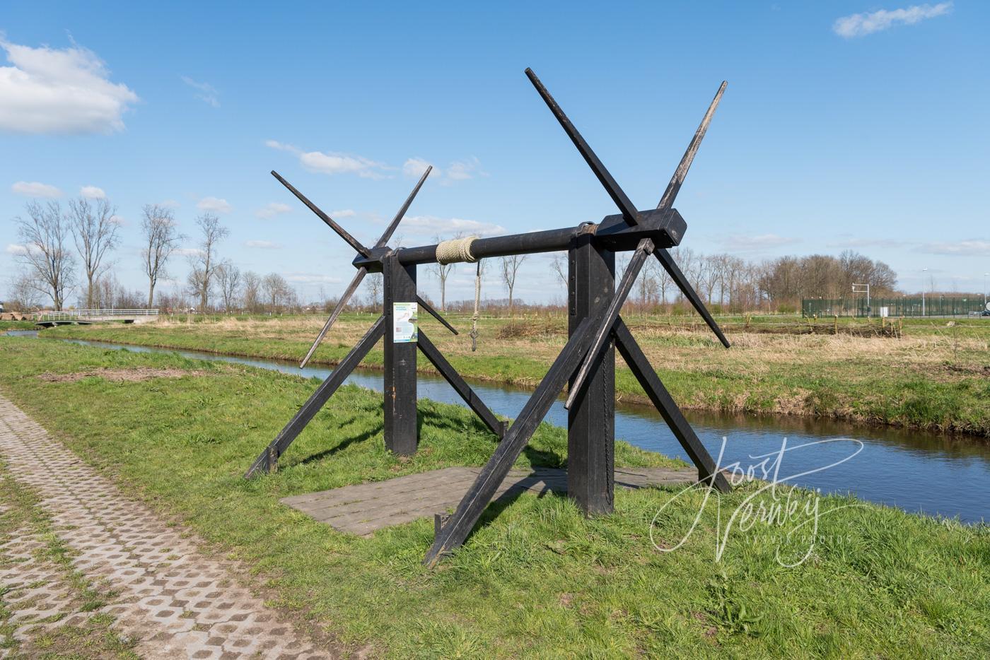 Overtoom of overhaal in polder bij Wijngaarden