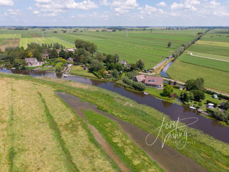 Luchtfoto buurtschap Kooiwijk