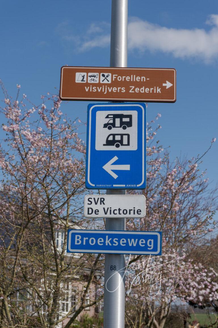 Straatnaambord Broekseweg Meerkerk