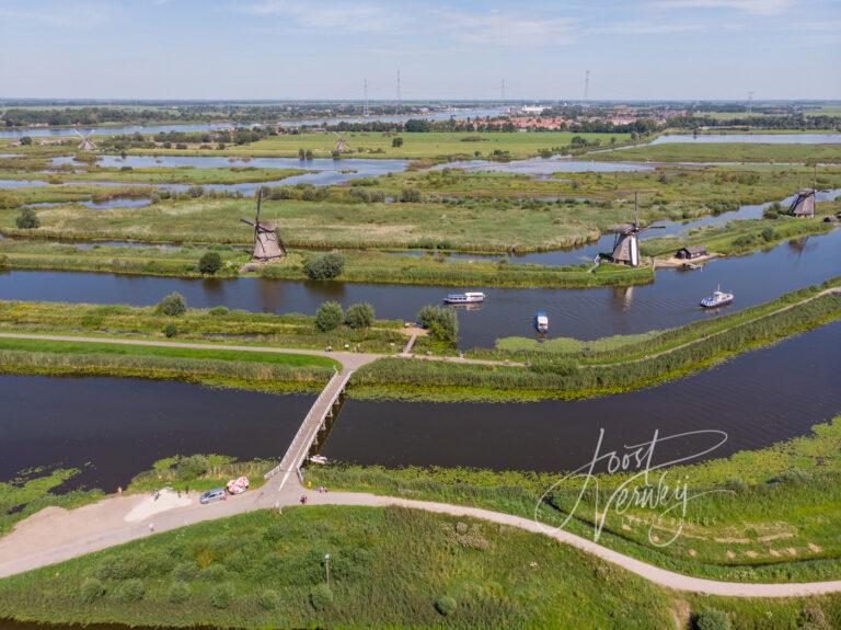 Luchtfoto molens Kinderdijk