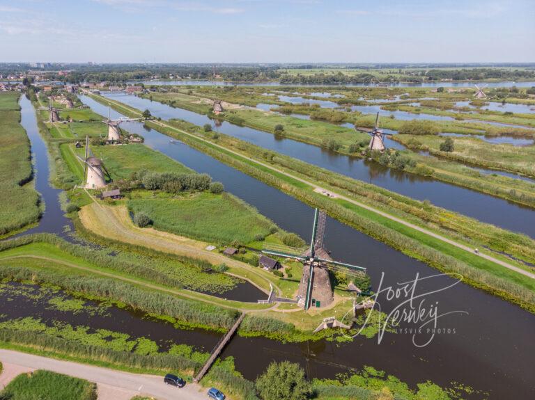 Luchtfoto molens Kinderdijk