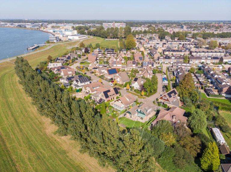 Luchtfoto Nicolaas Beetsstraat in Papendrecht