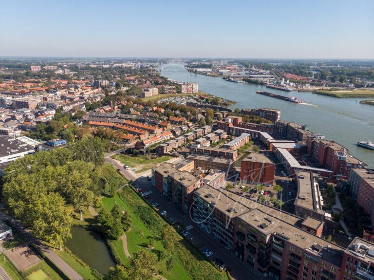 Luchtfoto Merwehoofd in Papendrecht