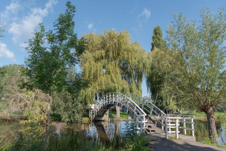 Bruggetje over veenriviertje de Graafstroom