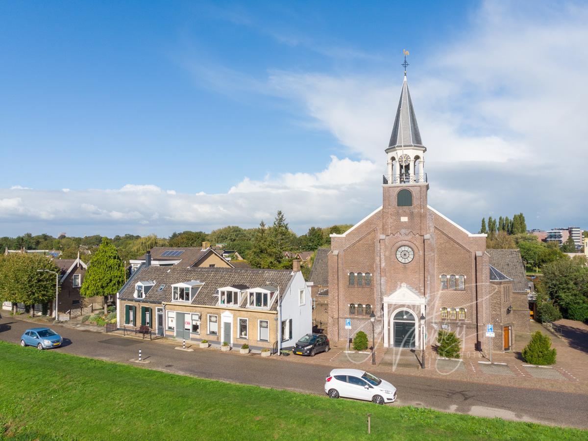 Luchtfoto Grote Kerk Papendrecht