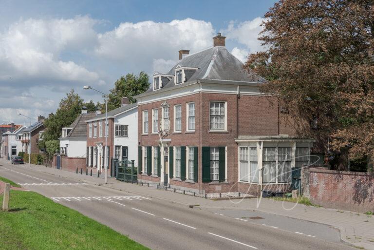 Huis te Kinderdijk in Alblasserdam