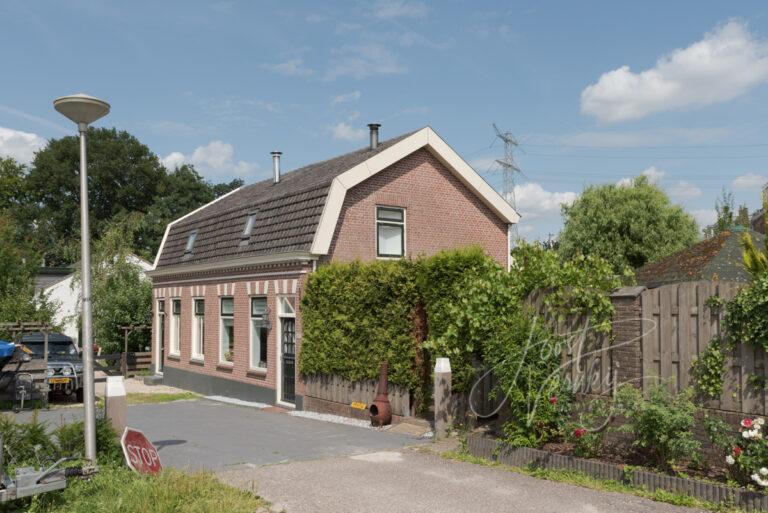 Dijkwoning aan de Baanhoek in Sliedrecht