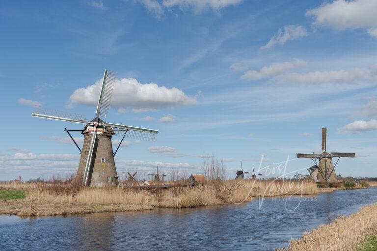 Molen Nederwaard no 7 en no 6 in Kinderdijk