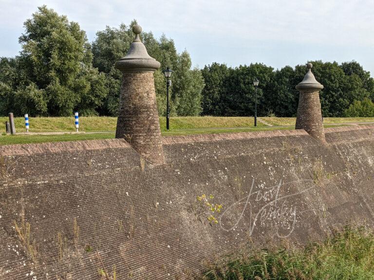 Beer en twee monniken in Nieuwpoort