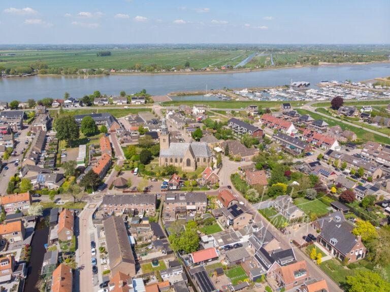 Luchtfoto dorp Streefkerk D2205021457