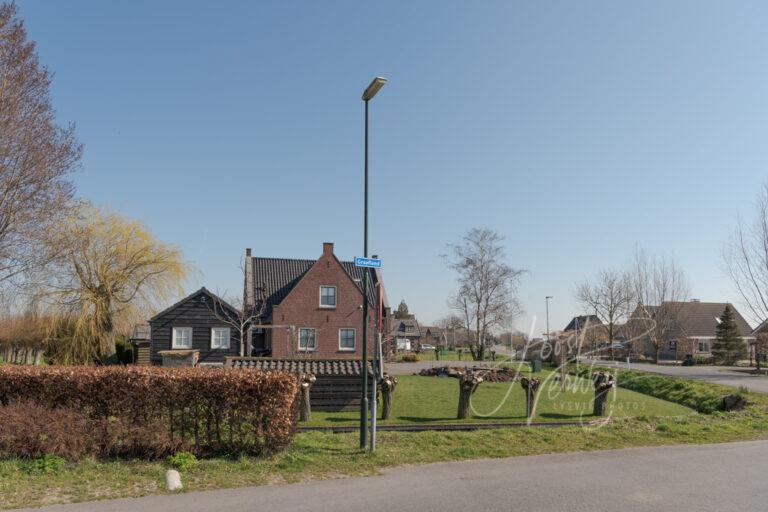 Straatbeeld in buurtschap Graafland D81012655