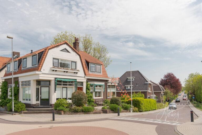 De Dorpslaan in Nieuw-Lekkerland D81012988