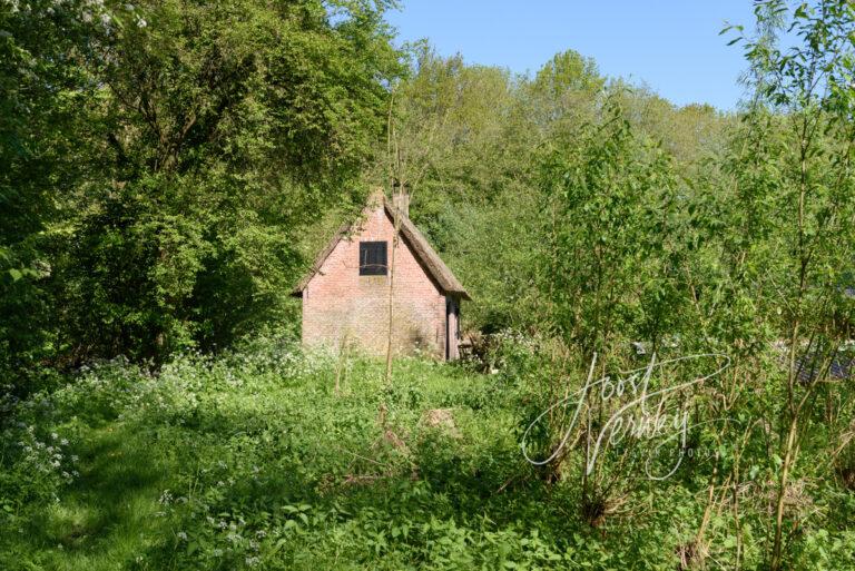 Kooikerhuisje in eendenkooi de Zouwe