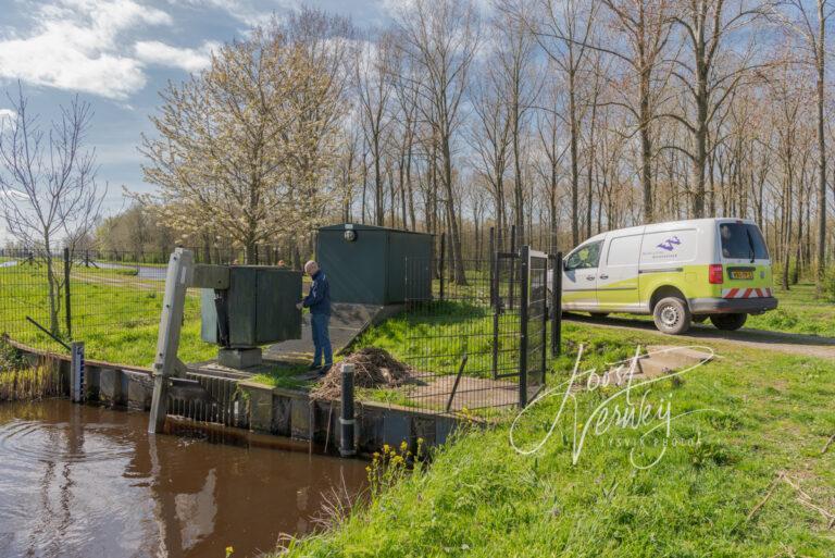 Inspectie poldergemaal bij Sliedrechtse binnenvliet