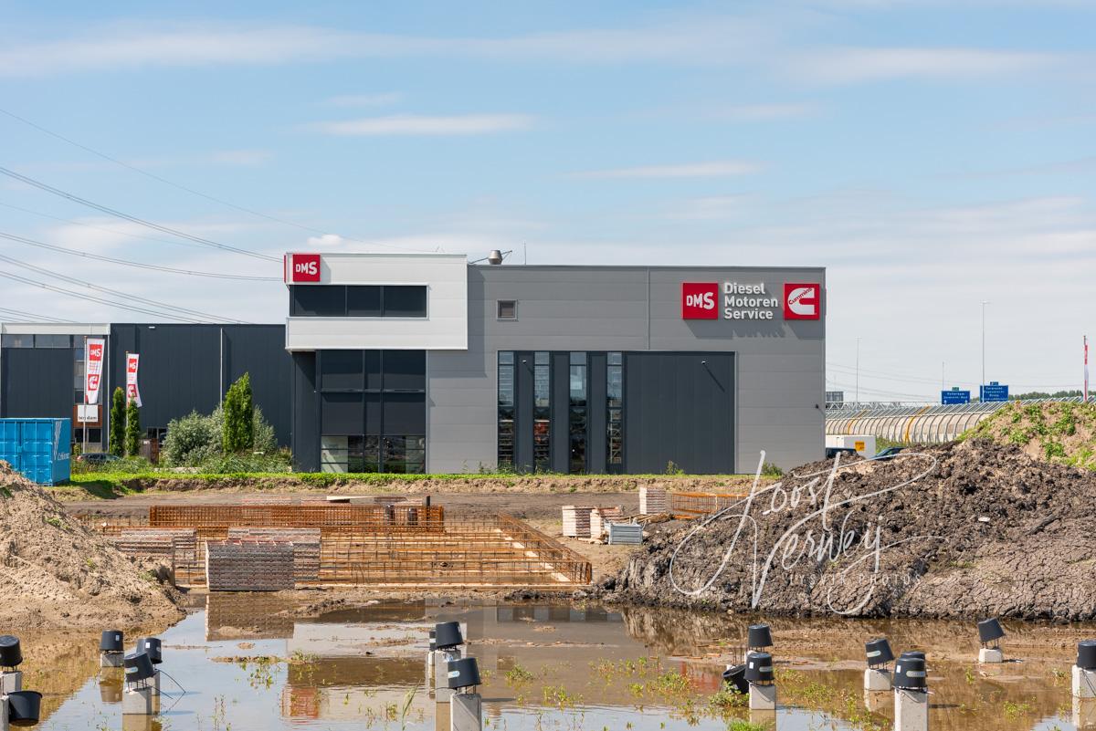 Bedrijfgebouw van Diesel Motoren Service