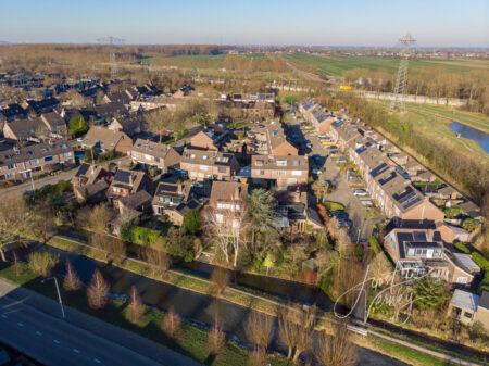 Luchtfoto woningen in Molenvliet noord